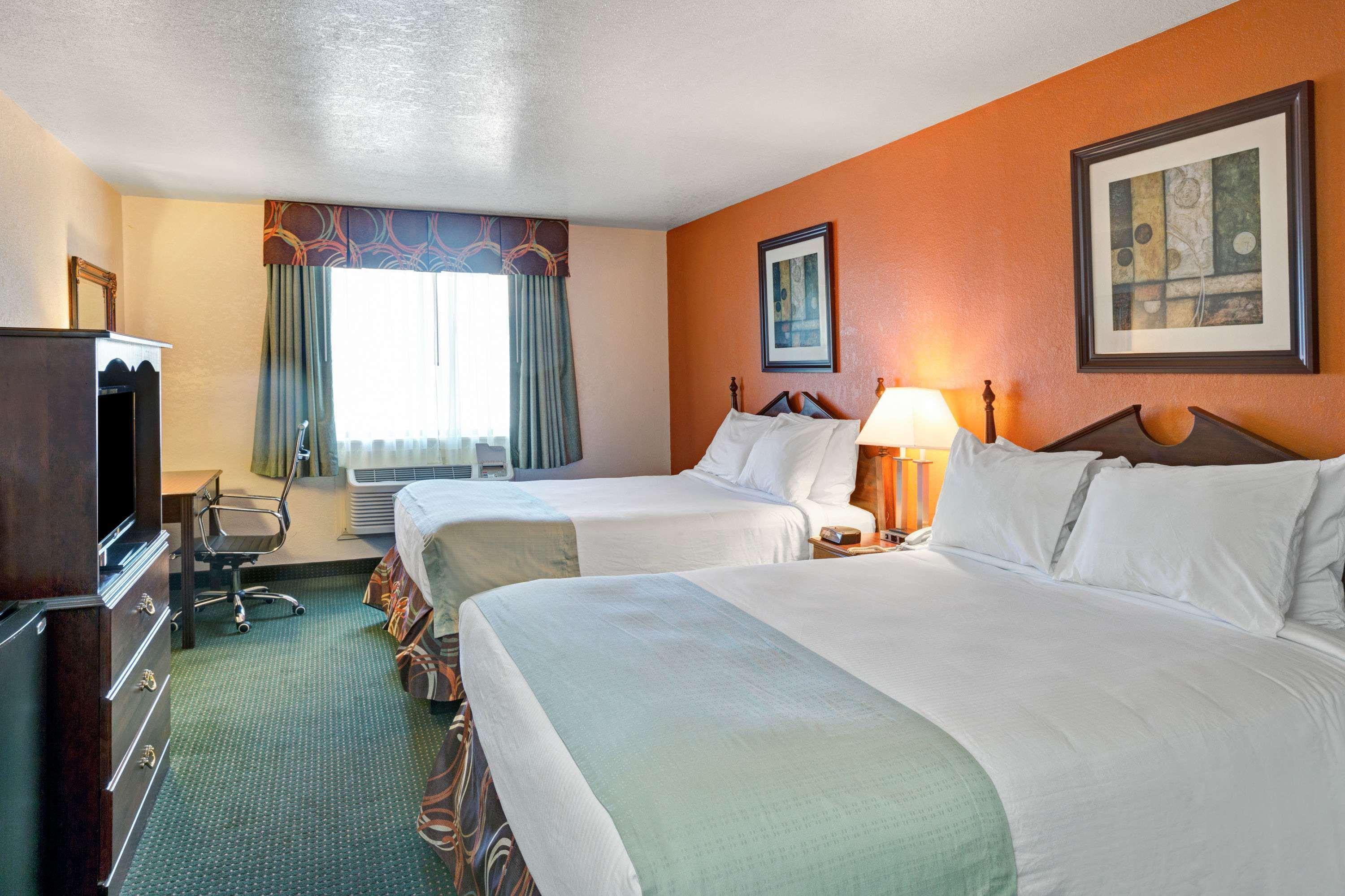 Clarion Pointe Harrodsburg-Danville Buitenkant foto