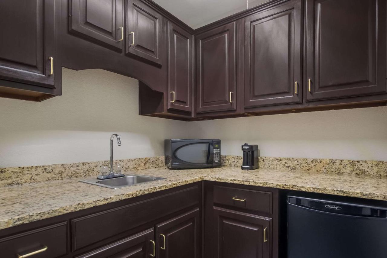 Clarion Pointe Harrodsburg-Danville Buitenkant foto